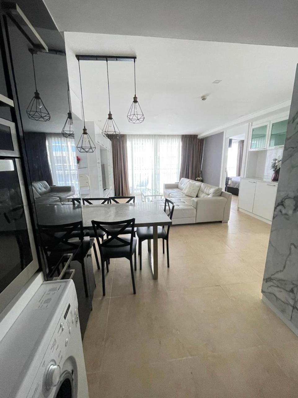 2 Bedrooms Near Pattaya Beach Zewnętrze zdjęcie